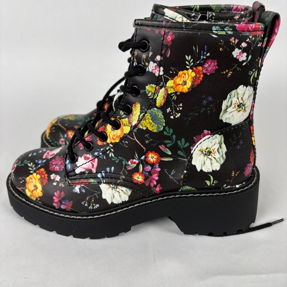 Madden Girl, Black Pink Floral Carra, Combat Boots, Size 5, Chunky Heel - Picture 4 of 10